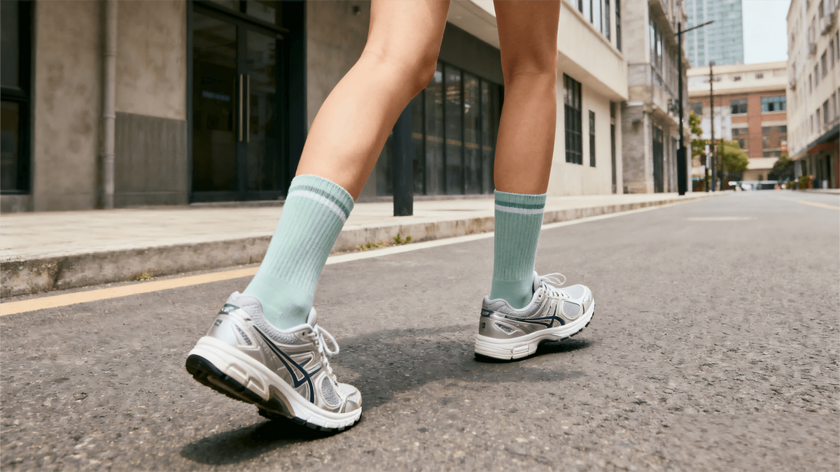 From Gym to Street: How Women\'s Crew Cotton Socks Redefine Everyday Style