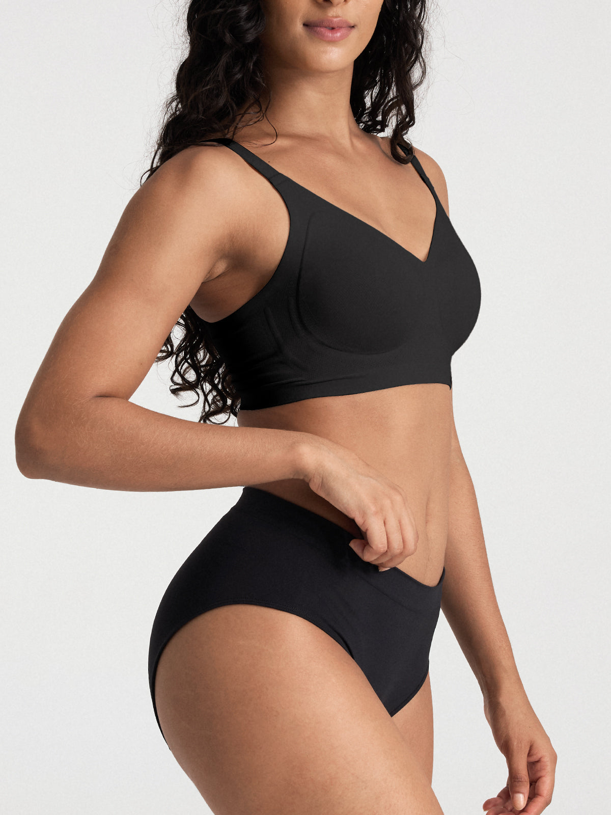 CloseMate Couples Essentials: Seamless Bra, Trunks & Socks Bundle