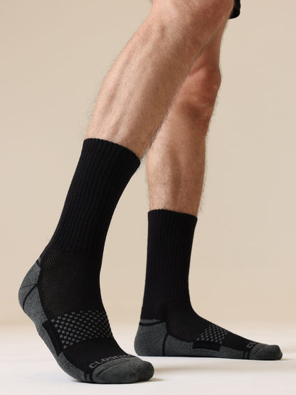 Men's Outdoor Athletic Mid-Calf Socks