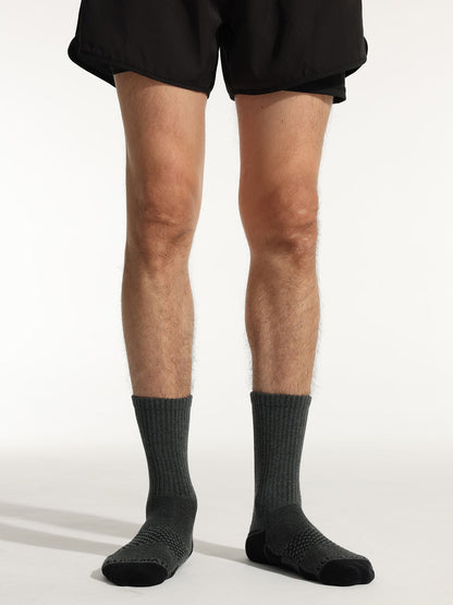 Men's Outdoor Athletic Mid-Calf Socks